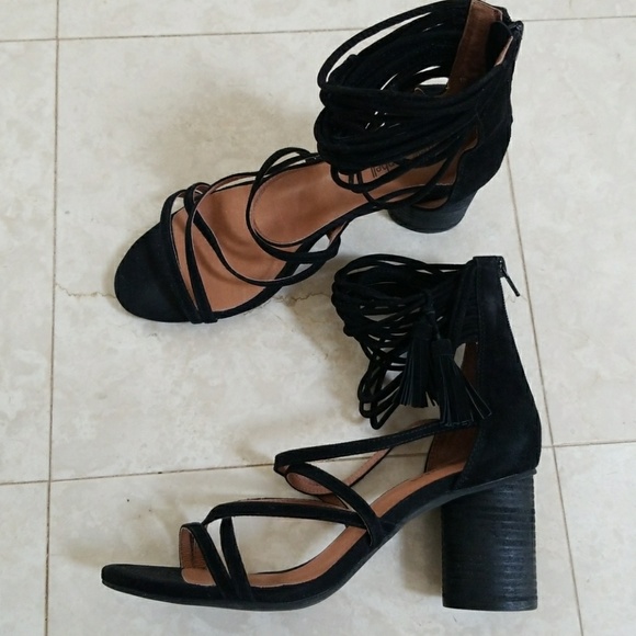Jeffrey Campbell Shoes - Jeffrey campbell suede sandals 9.5